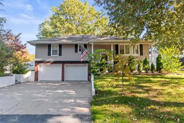 207 N Paul Drive, Sibley, MO 64088