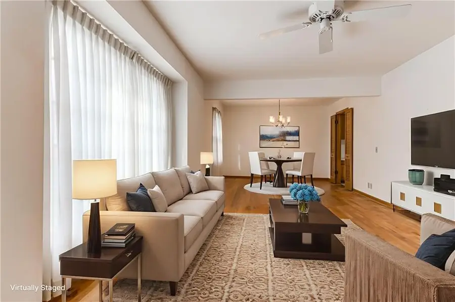 8809 Outlook Drive, Overland Park, KS 66207 - Image #3