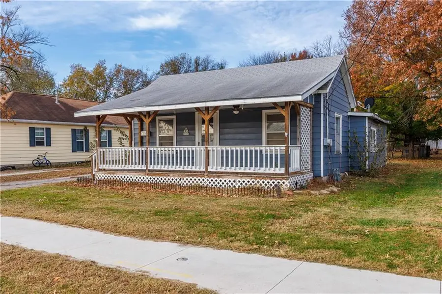 1607 N 8th Street, Neodesha, KS 66757 - Image #2