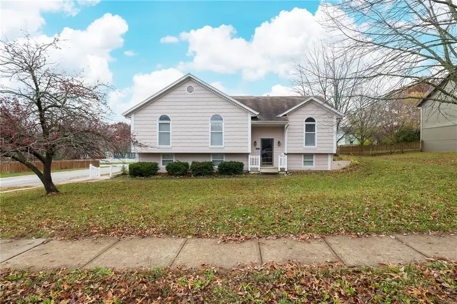 1317 NE Foxwood Drive, Lees Summit, MO 64086 - Image #3