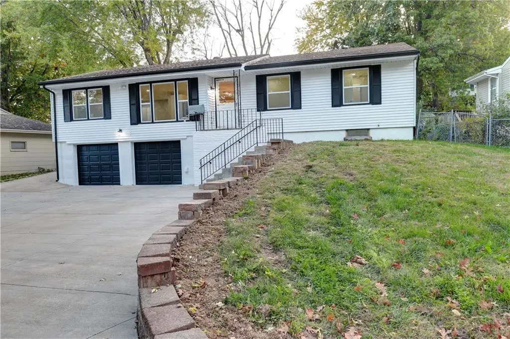 5221 NE 39th Street, Kansas City, MO 64117 - Image #1