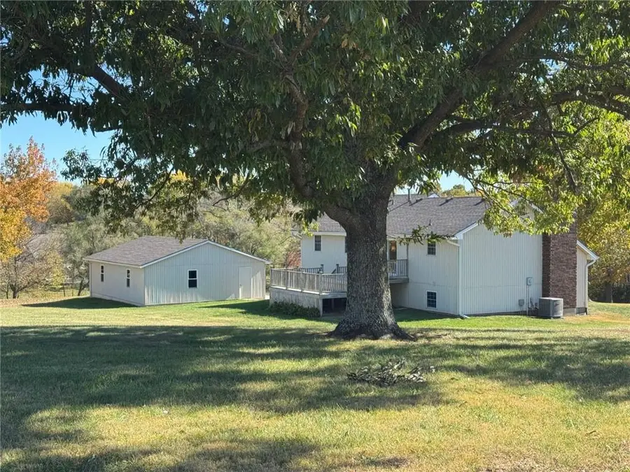 2120 Pin Oak Drive, Liberty, MO 64068 - Image #3