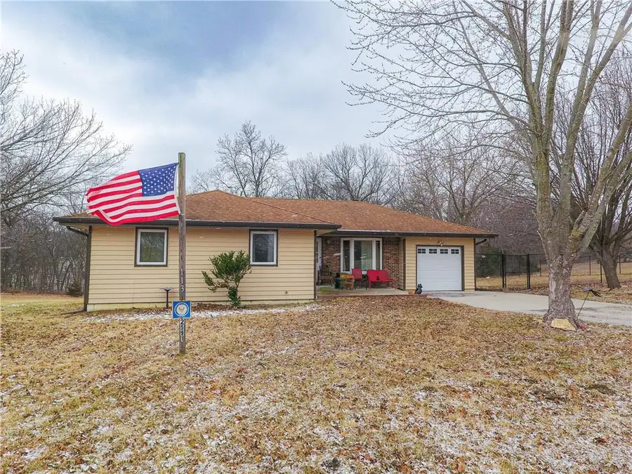 113 Otter Road, Gallatin, MO 64640 - Image #2
