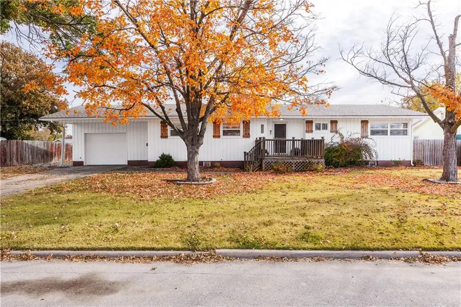 1308 N 7th Street, Neodesha, KS 66757 - Image #2