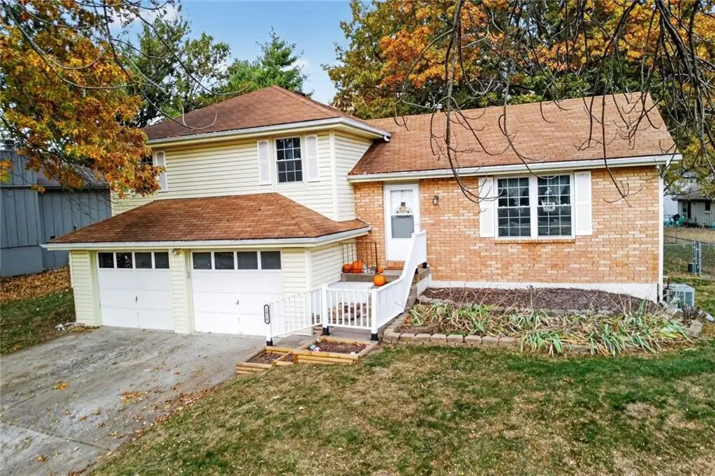 1016 NE 104 Terrace, Kansas City, MO 64155 - Image #1