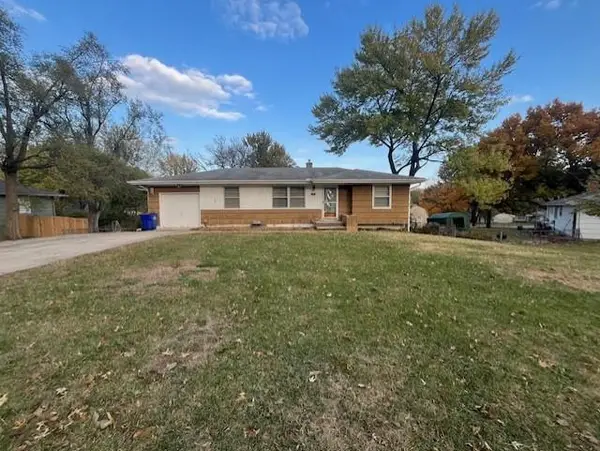 6207 Hedges Avenue, Raytown, MO 64133