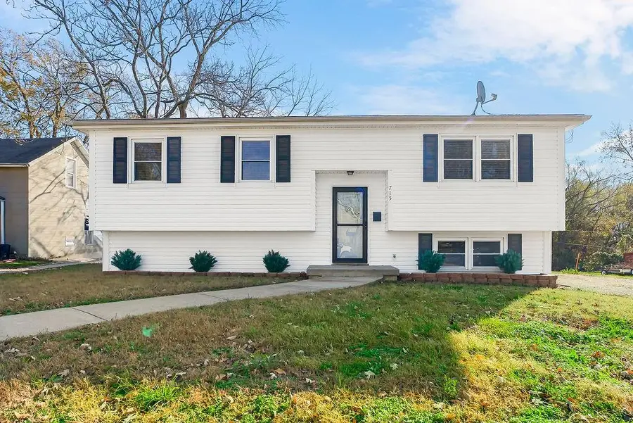 715 S Silver Street, Paola, KS 66071 - Image #3