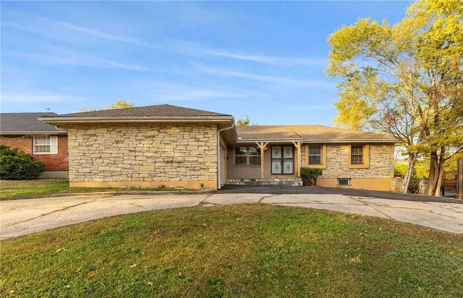 4300 E 104th Street, Kansas City, MO 64137 - Image #2