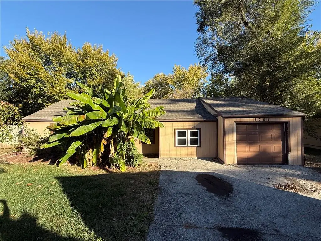 8208 W 81st Street, Overland Park, KS 66204 - Image #1