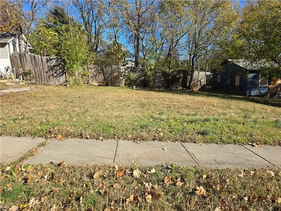 8315 Brooklyn Avenue, Kansas City, MO 64132 - Image #3