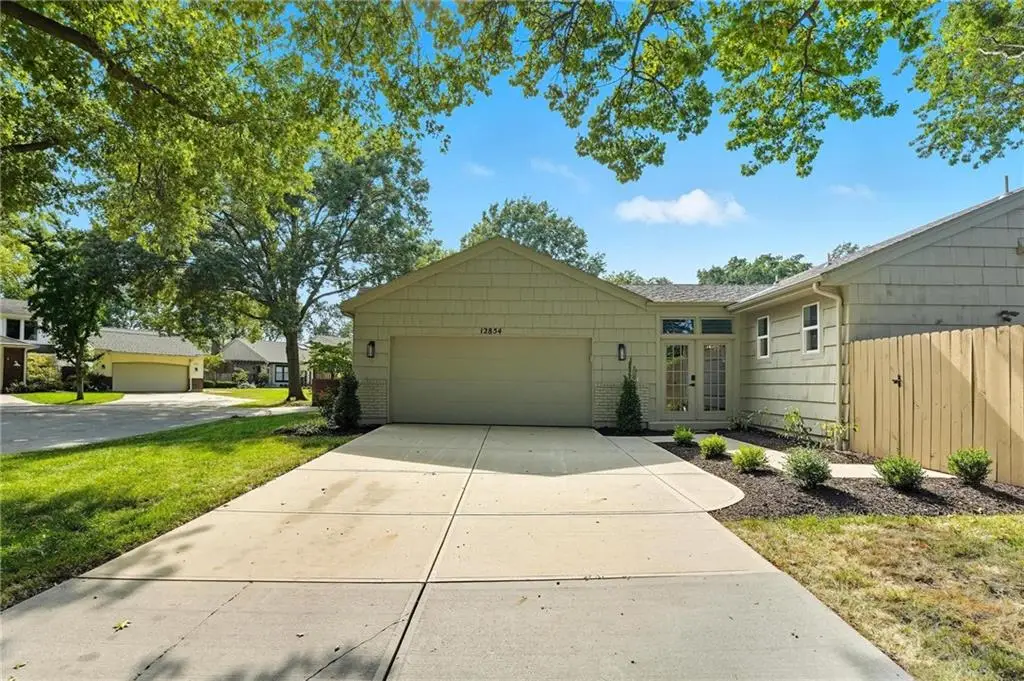 12854 Cambridge Terrace, Leawood, KS 66209 - Image #1