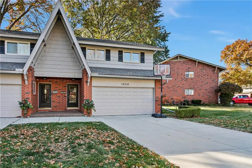 10316 Ash Street, Overland Park, KS 66207 - Image #1