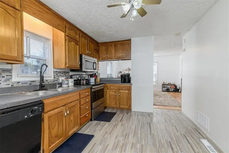 207 Bowen Street, Linwood, KS 66052 - Image #3