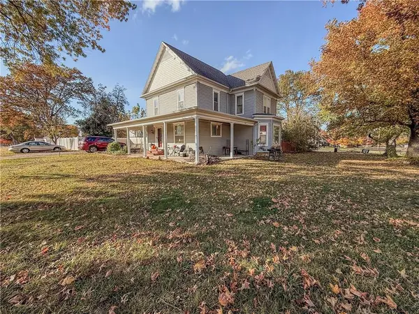 730 E 6th Street E, Cherryvale, KS 67335