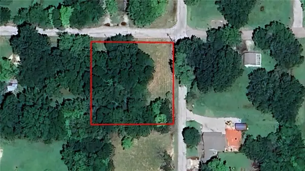 402 S Pine Street, Arma, KS 66712