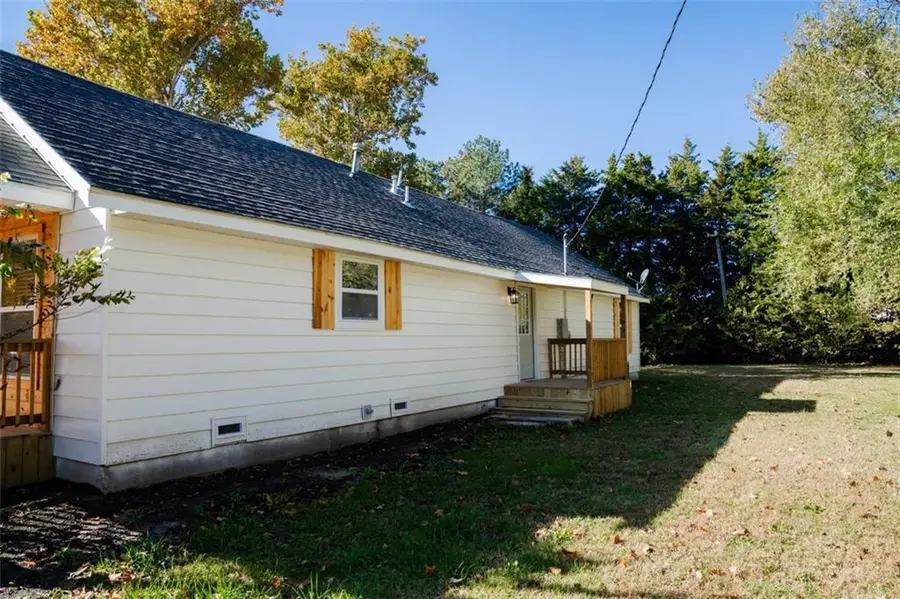 1121 S Lafayette Avenue, Chanute, KS 66720 - Image #3