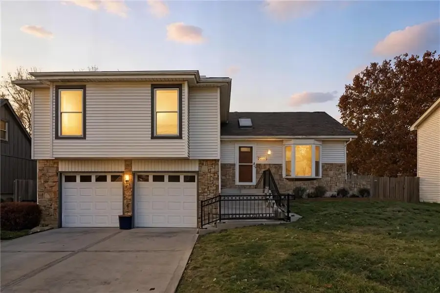 1936 E Stratford Road, Olathe, KS 66062 - Image #3