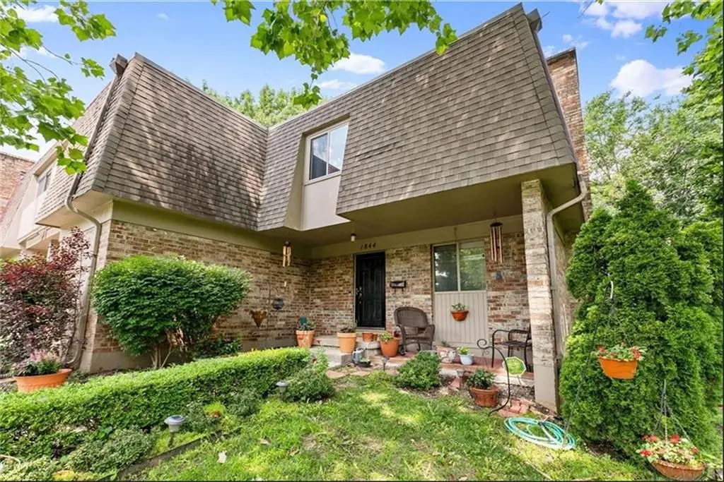 1844 E 97th Street, Kansas City, MO 64131 - Image #1