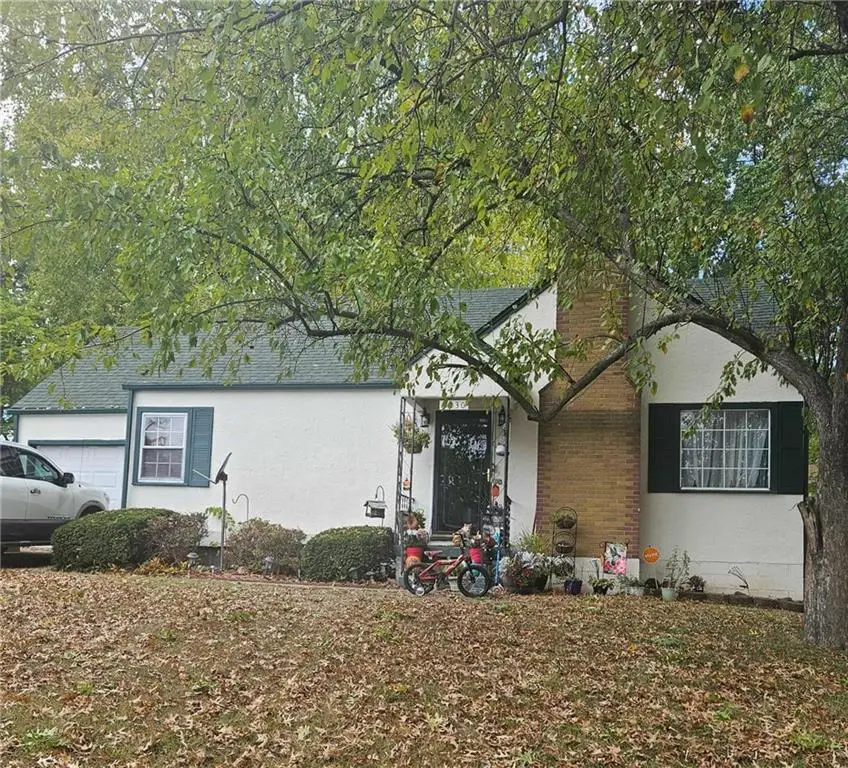 5030 Marvin Road, Kansas City, MO 64118 - Image #1