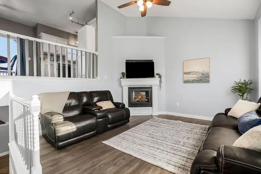 929 Sutherland Drive, Louisburg, KS 66053 - Image #3