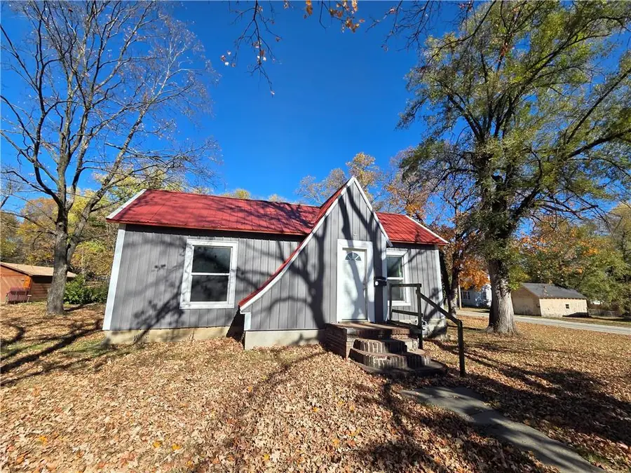 302 W Mill Street, Butler, MO 64730 - Image #2