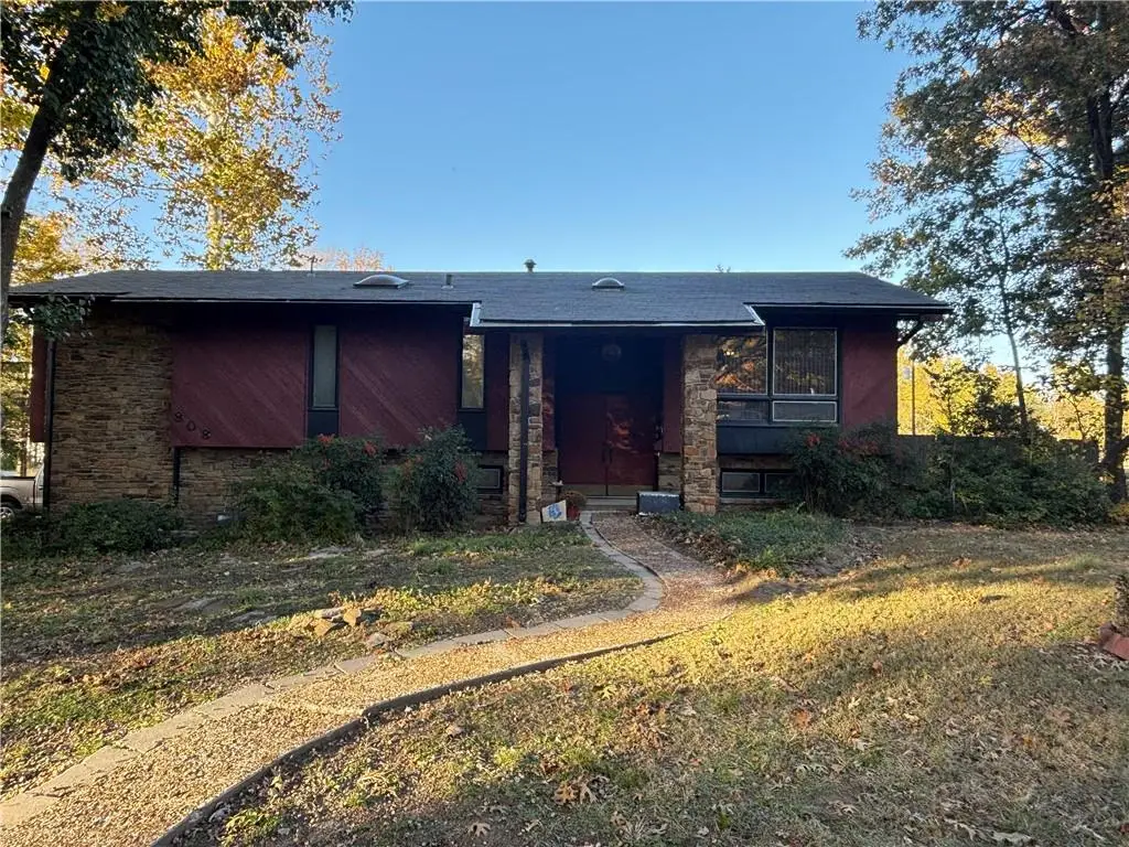 808 E 3rd Street, Cherryvale, KS 67335 - Image #1