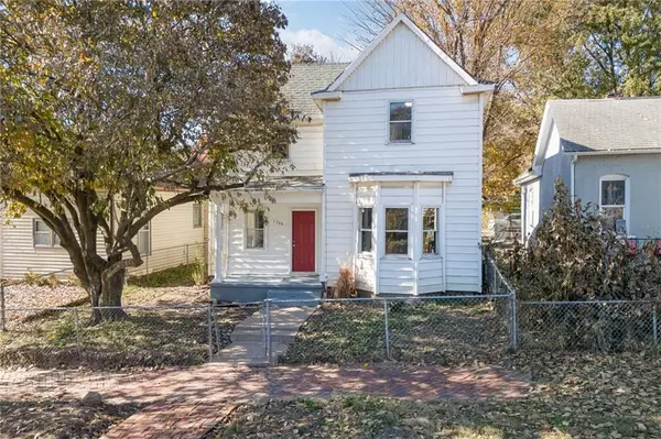 1706 N 3rd Street, St Joseph, MO 64505