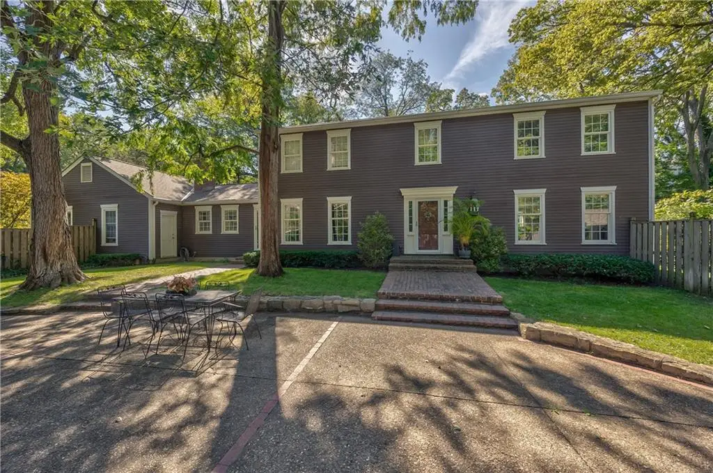 5524 Mission Road, Fairway, KS 66205 - Image #1