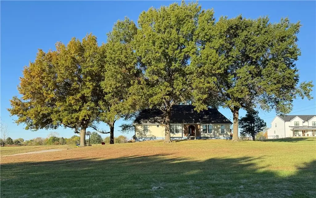 21606 S Hannah Road, Harrisonville, MO 64701 - Image #1