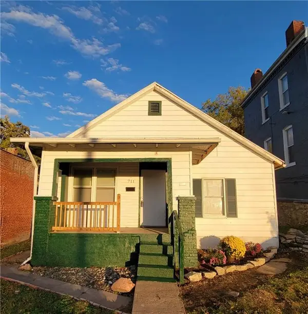 711 N 4th Street, St Joseph, MO 64501