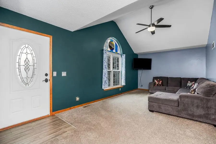 900 NE 194th Terrace, Smithville, MO 64089 - Image #3