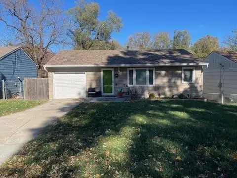 104 W 83rd Terrace, Kansas City, MO 64114