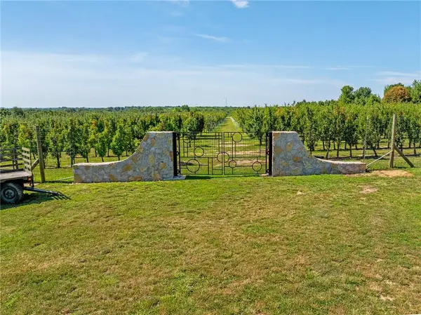 Wyatt Road, Blue Springs, MO 64014