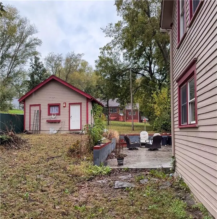 109 E 10th Street, Pleasanton, KS 66075 - Image #3