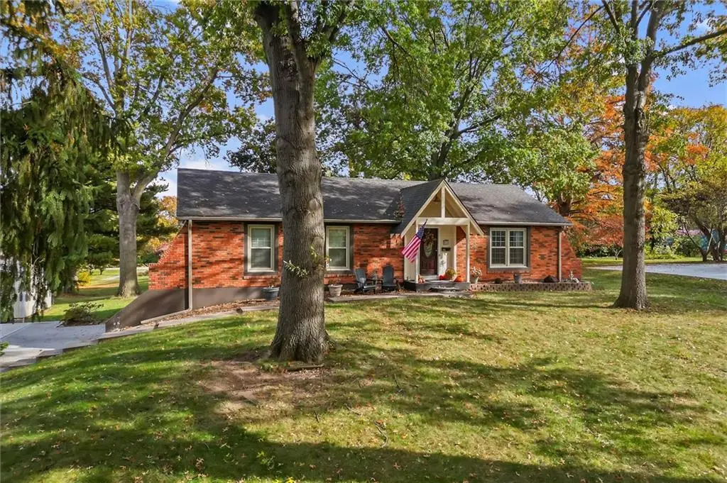 903 Goodrich Drive, Richmond, MO 64085 - Image #1