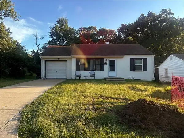 909 E 100th Terrace, Kansas City, MO 64131