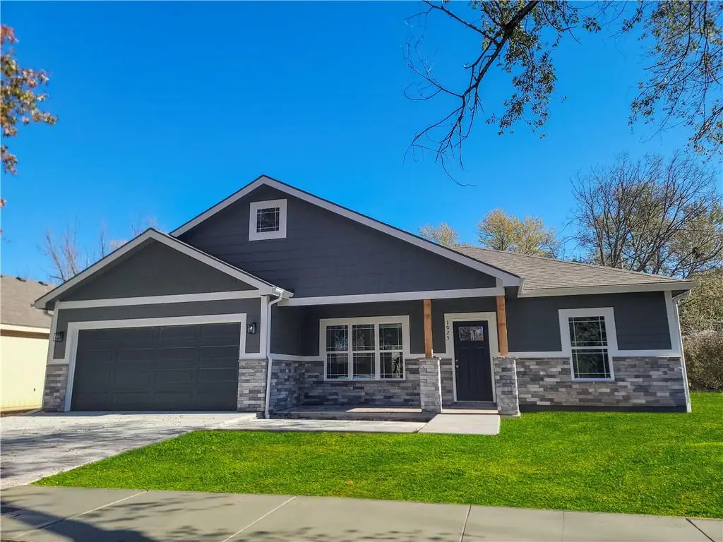 1025 S Olive Street, Ottawa, KS 66067 - Image #1