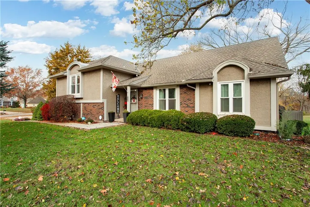 1400 NW Deer Run Trail, Blue Springs, MO 64015 - Image #1