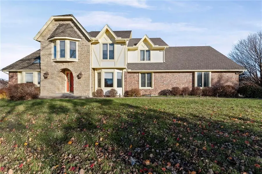 7801 N Childress Avenue, Kansas City, MO 64152 - Image #2