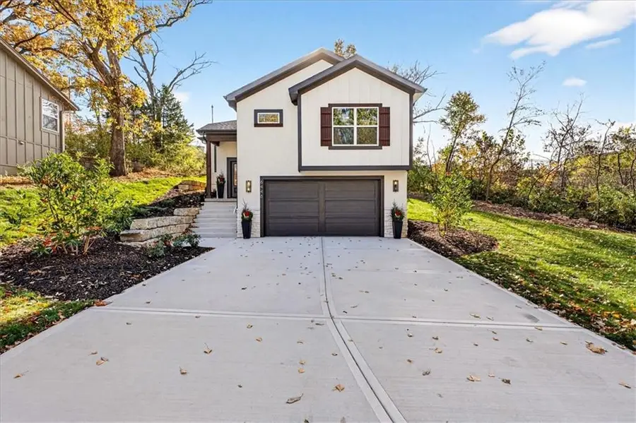 6448 Cross Road, Sioux, MO 64151 - Image #2