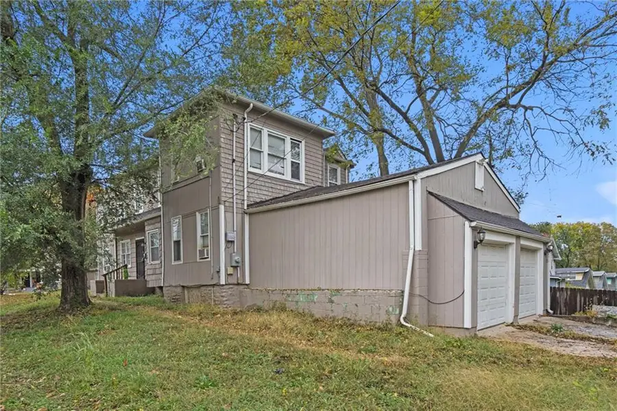 5047 Woodland Avenue, Kansas City, MO 64110 - Image #3