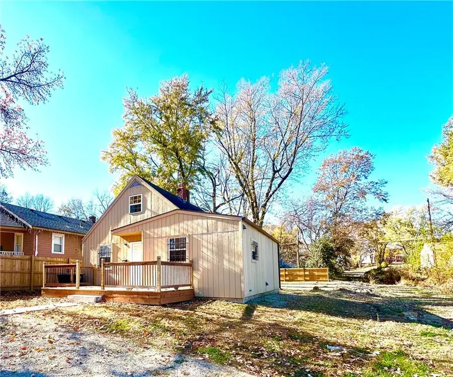 3400 Cypress Street, Kansas City, MO 64128 - Image #2