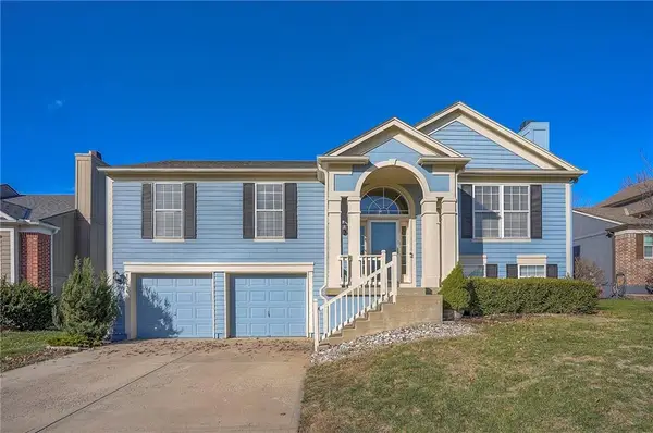 15436 W 155th Terrace, Olathe, KS 66062