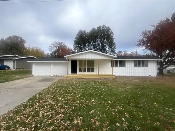 93 11th Street, Chillicothe, MO 64601