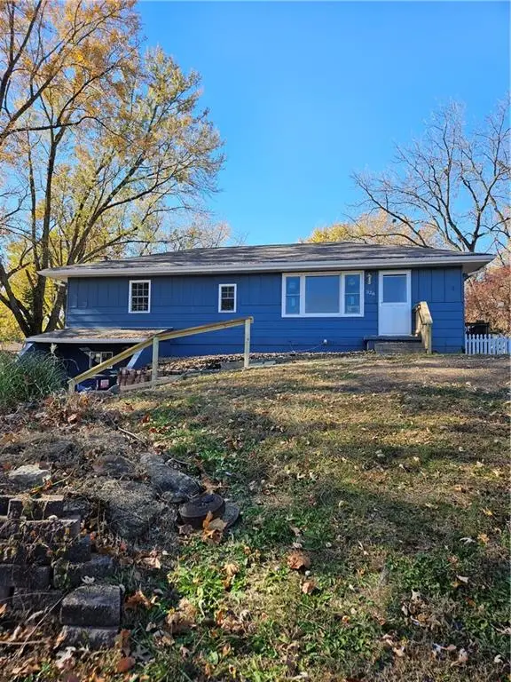 328 Mathews Lane, Gower, MO 64454 - Image #1