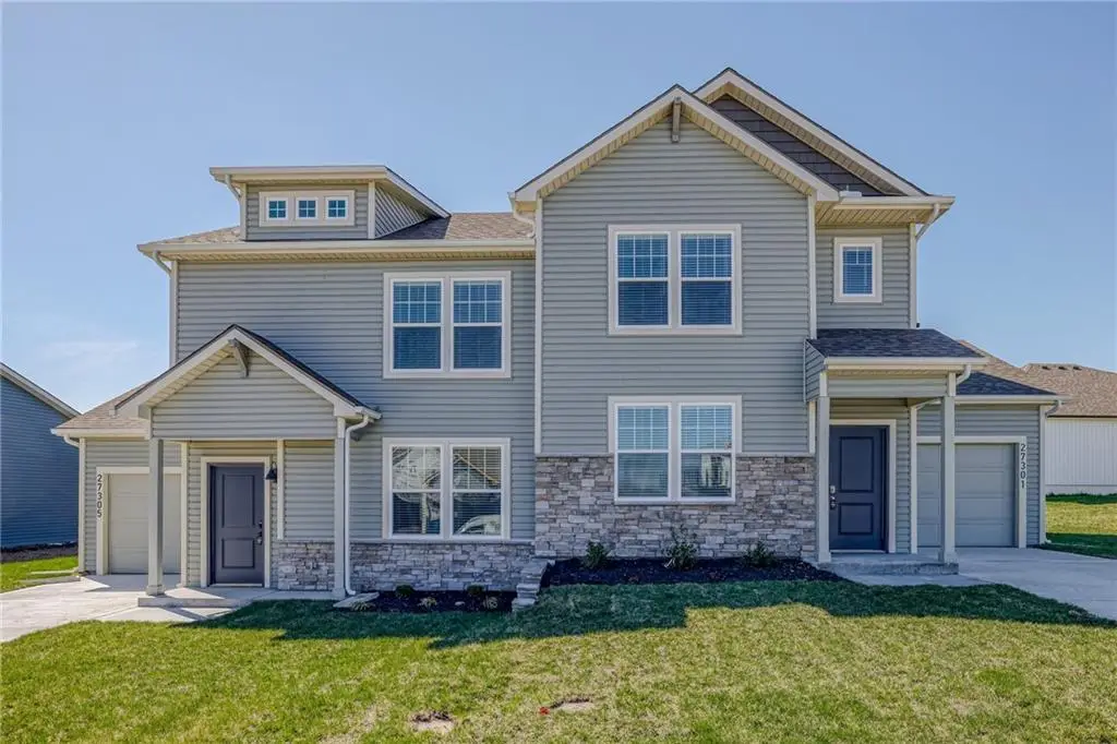 27305 Acacia Drive, Lees Summit, MO 64086 - Image #1