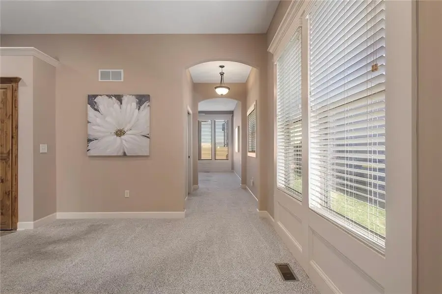 34020 W 90th Circle, De Soto, KS 66018 - Image #2