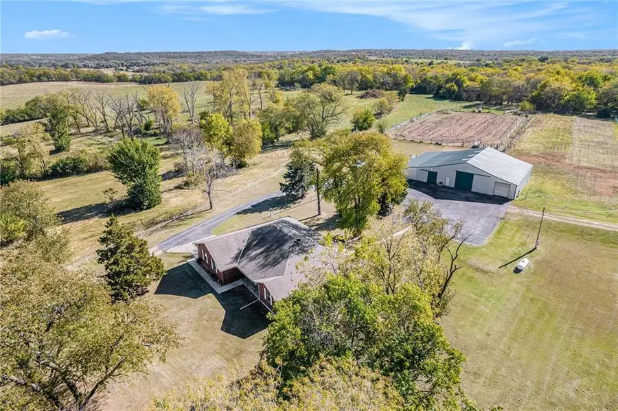 22543 Dempsey Road N, Leavenworth, KS 66048 - Image #3