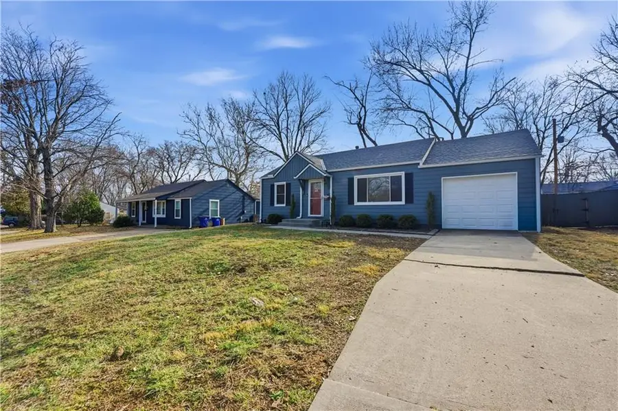 11407 W 68th Terrace, Shawnee, KS 66203 - Image #2