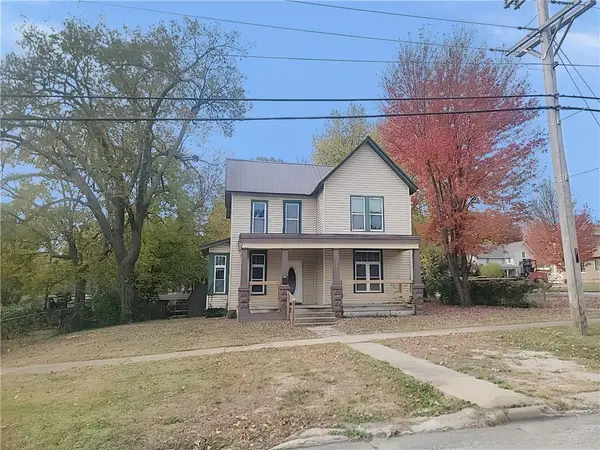 603 S Walnut Street, Garnett, KS 66032